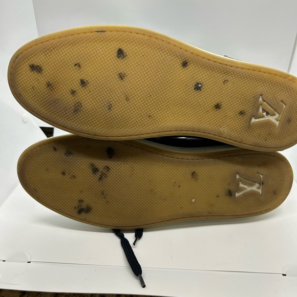 Louis Vuitton sneakers size 12 - Picture 8 of 16